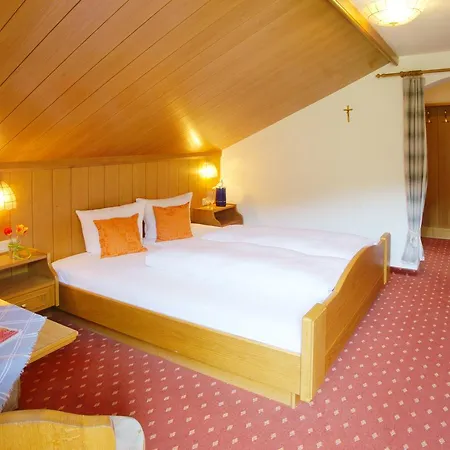 Landhaus Raich Farm stay *